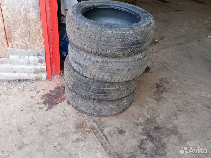 Bridgestone Blizzak Revo GZ 195/65 R15