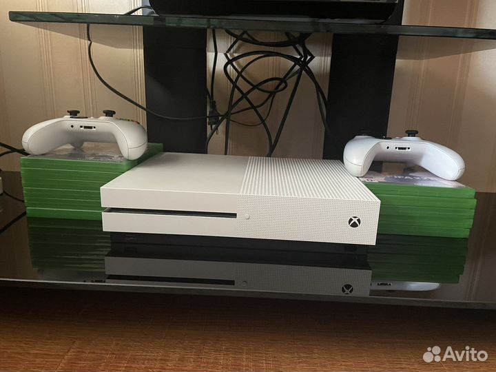 Xbox One s