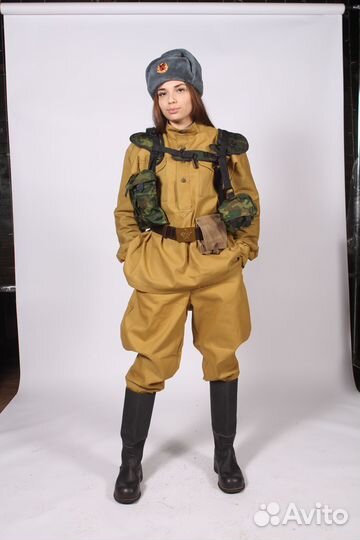 Бекеша белая с белым мехом до 52 размера