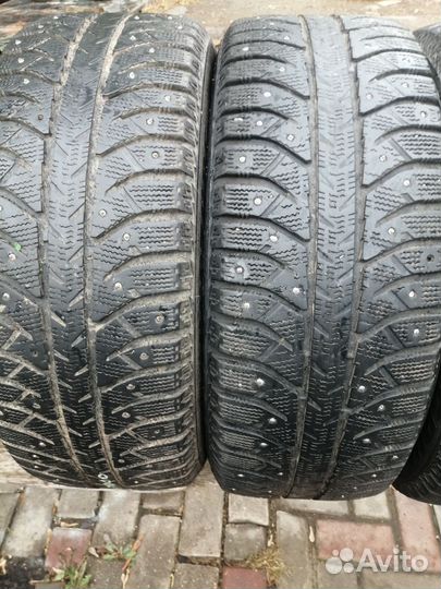Bridgestone Ice Cruiser 7000 205/55 R16