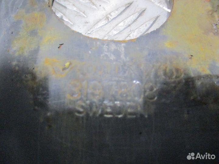 Кронштейн амортизатора передний Volvo 3197808