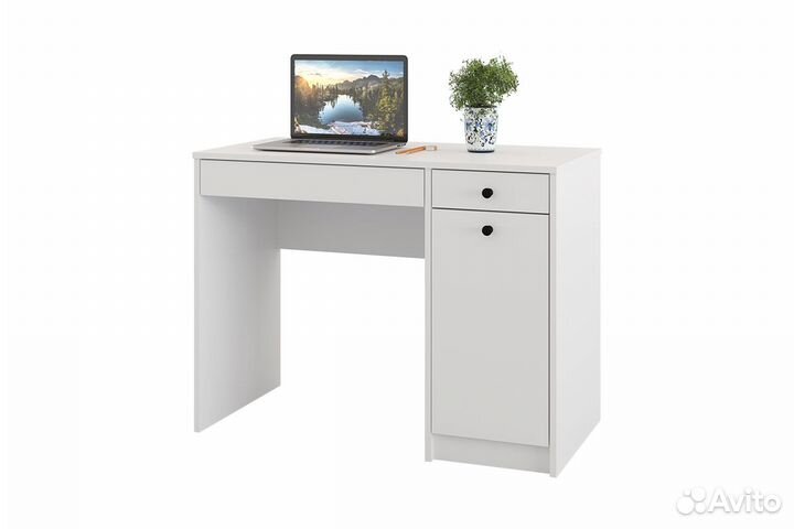 Стол письменный 