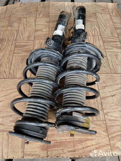 Передние стойки mazda 3