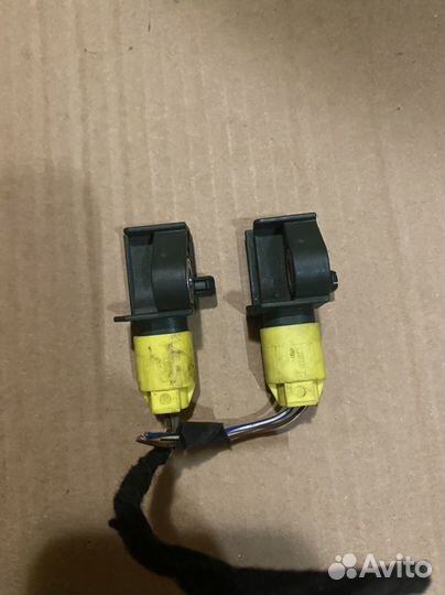 Датчик удара Мерседес W212