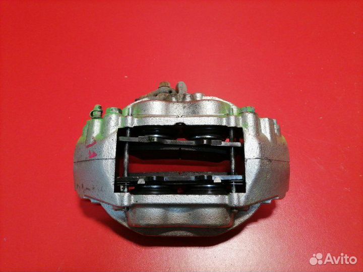 Суппорт передний левый Lexus Lx570 URJ201L 3UR-FE