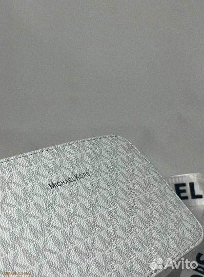 Michael Kors: женская сумка на каждый день