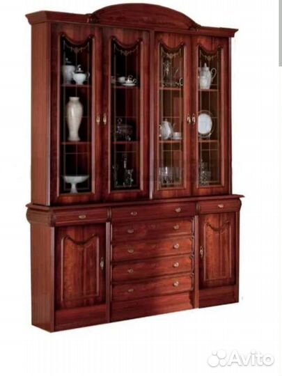 Комплект мебели в испанском стиле