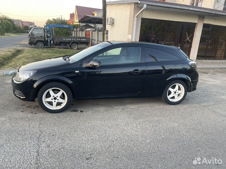 Opel Astra GTC, 2008