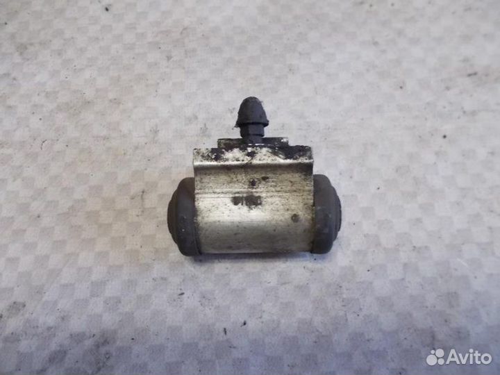 Цилиндр тормозной рабочий Renault Duster 1