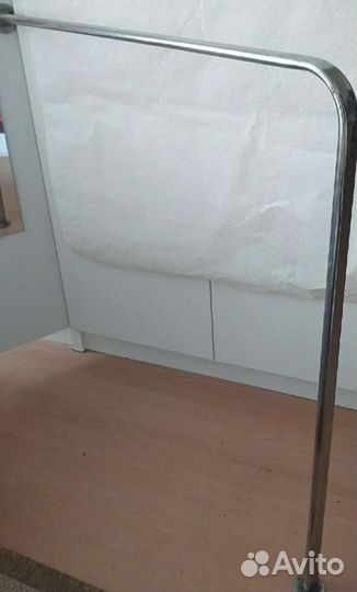 Хромированный уголок 90х90 с плоским сечением