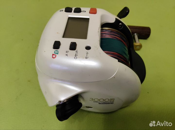 Электрокатушка на кальмара и омуля Shimano 3000 R