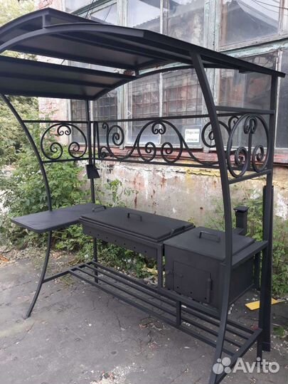 Мангал с печью под казан и крышей