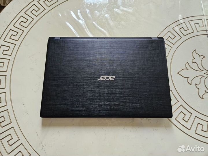 Мощный Acer 8Gb/SSD256