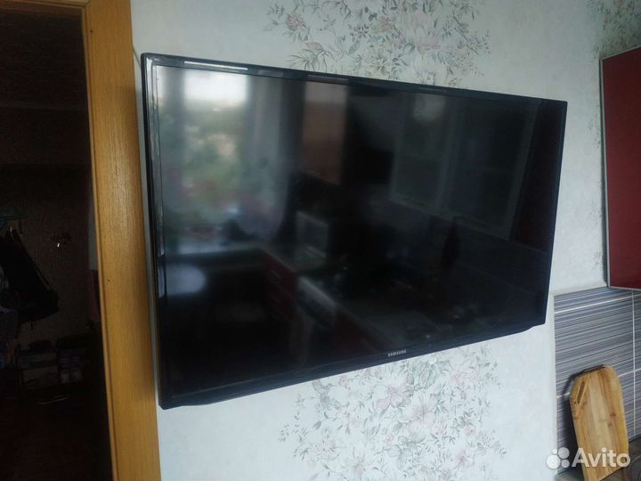 Телевизор samsung