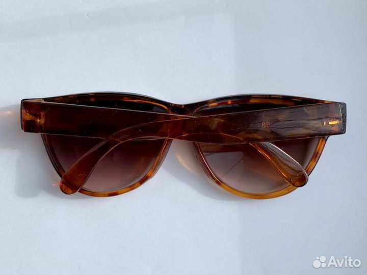 Солнцезащитные очки женские винтаж 1990-ые