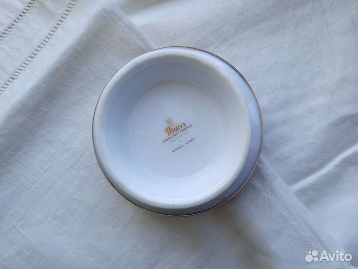 Фарфоровая вазочка для варенья