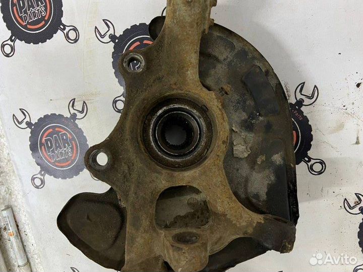 Кулак поворотный передний левый Mercedes-Benz W221