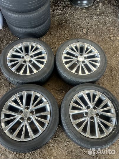 На камри р17 215/55