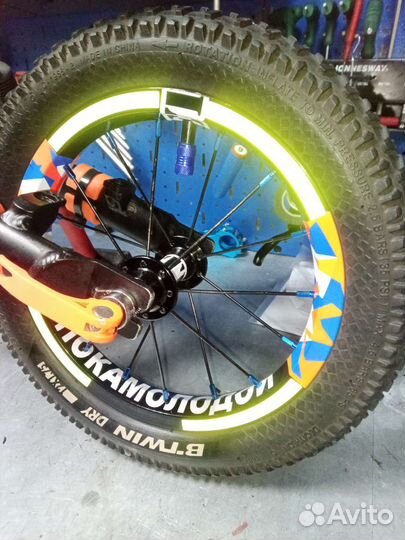 Беговел BTwin 900