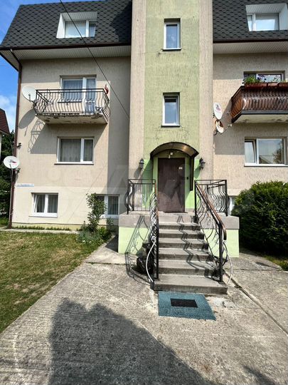 2-к. квартира, 55 м², 1/3 эт.