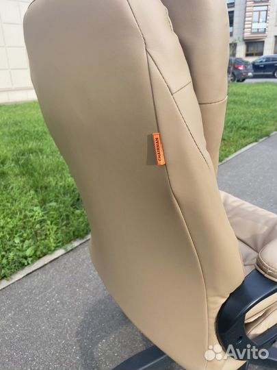 Офисное кожаное кресло новое