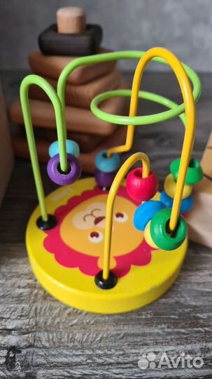 Деревянные развивающие игрушки для малышей