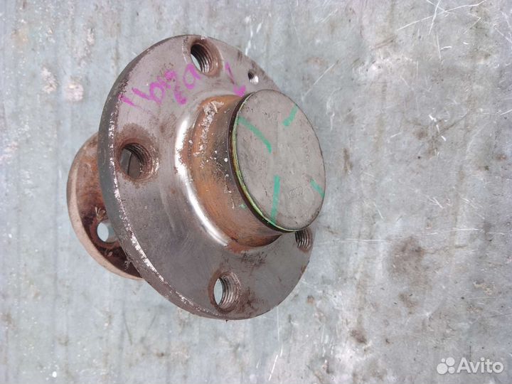 Ступица задняя левая в сборе А1 Ибица Поло хэтчбек