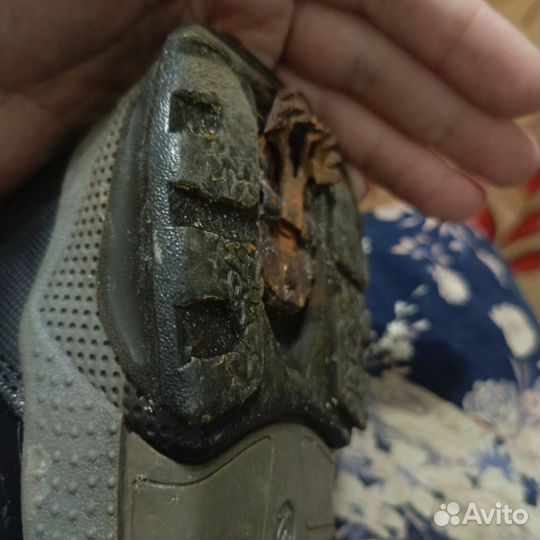 Ботинки зимние на мальчика. размер 32