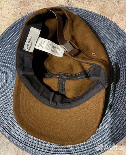 Кепка Universal works