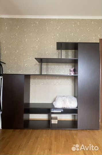 Стенка в гостиную и журнальный стол трансформер