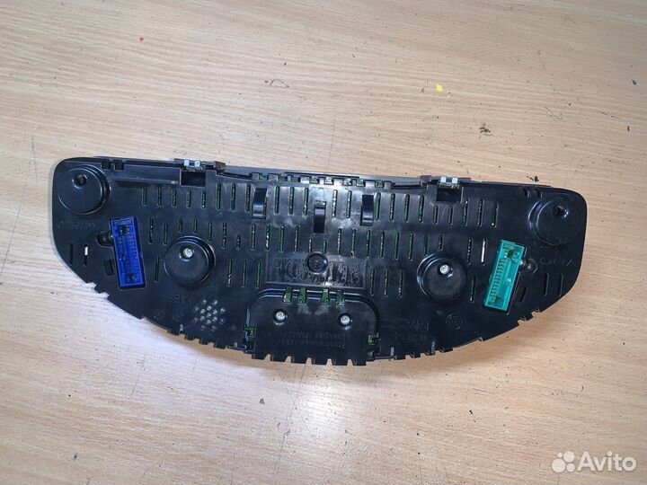 Панель приборов vw transporter t5 2.5 dt