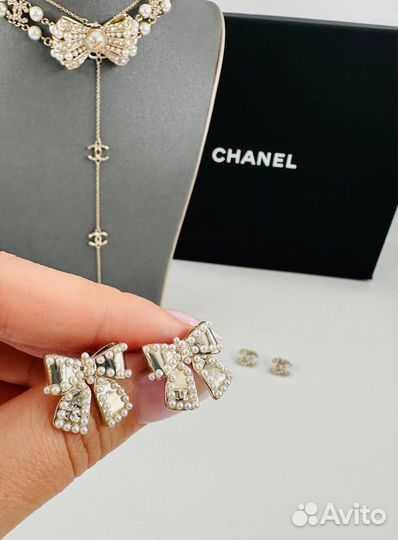 Чокер,серьги,сотуар Chanel