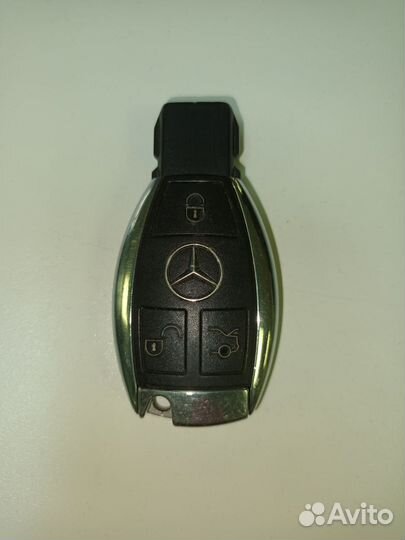 Ключ от mercedes рыбка