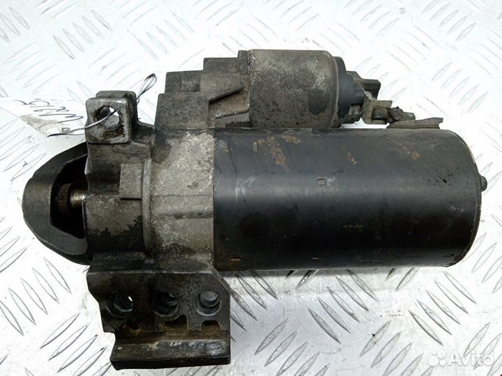 Стартер для BMW 5-Series (E60/E61) 12418581097