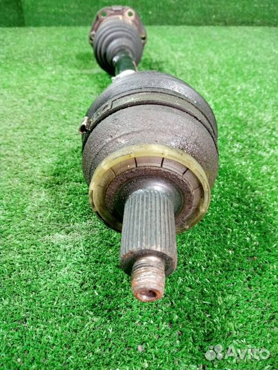 Привод передний левый Volkswagen Polo 9N BKY (1.4)