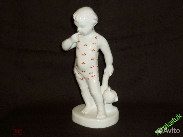 Мальчик С мишкой. песочное