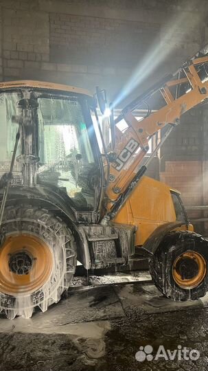 Машинист экскаватора-погрузчика