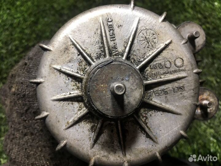 Насос гура Opel Zafira B