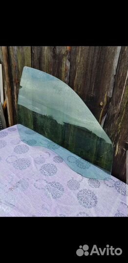 Стекло Переднее Правое на Mersedes E Klass W211