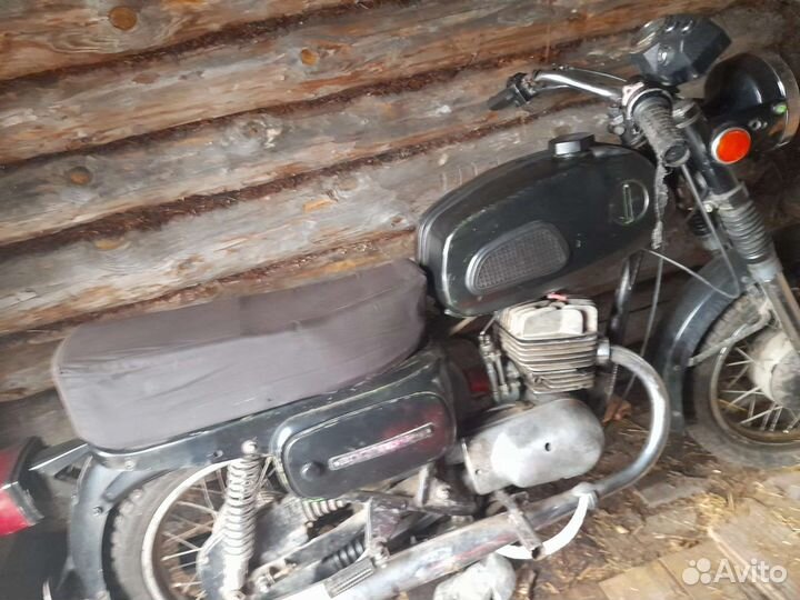 Продам мотоцикл восход 3 м