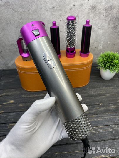 Стайлер dyson в кейсе