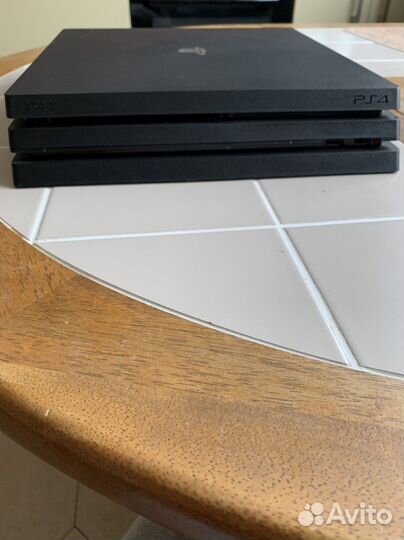 Приставка Sony PS4 pro 1 tb