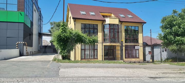 Свободного назначения, 896 м²