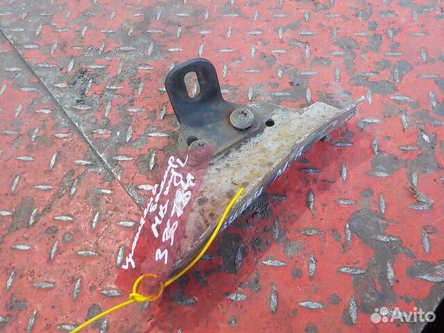 Кронштейн бампера левый Mercedes-Benz Axor