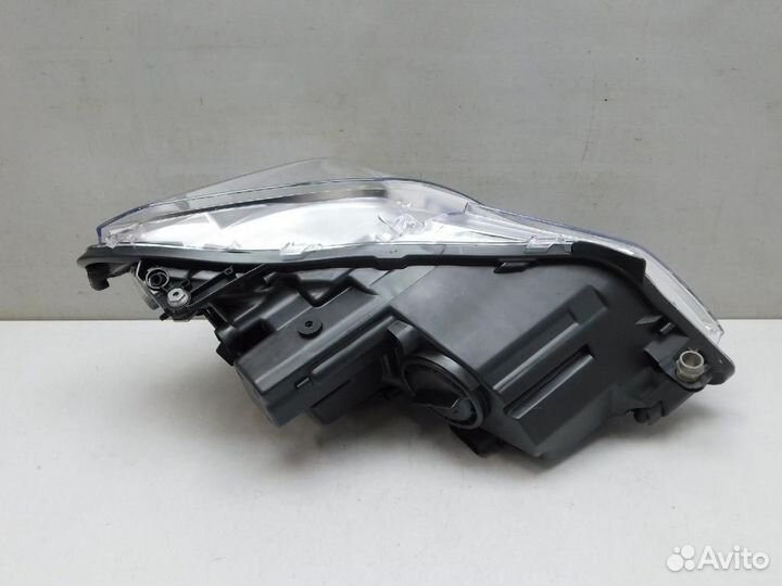 Фара левая Mercedes-Benz E-Class