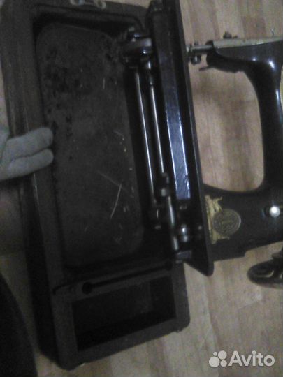 Швейная машинка 