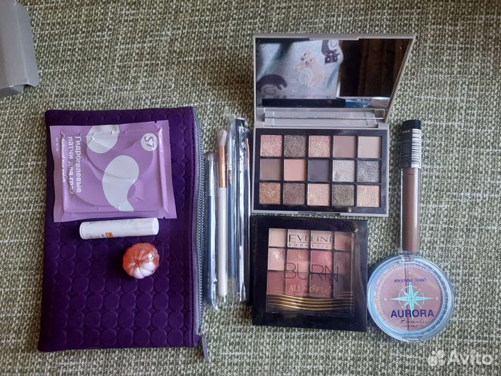 Набор косметики пакетом