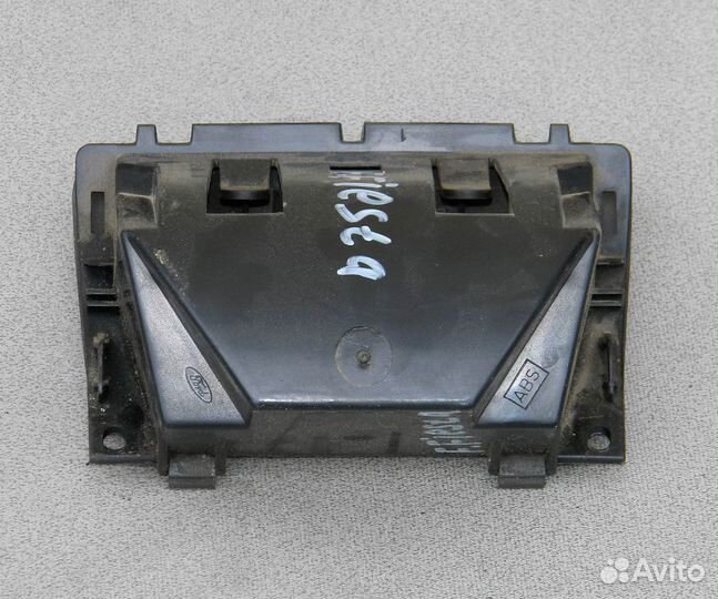 Пепельница Ford Fiesta 4