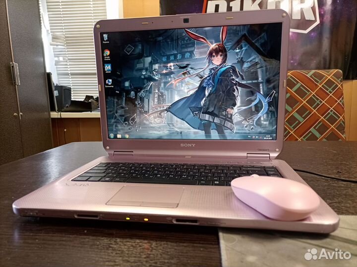 Розовый ноутбук sony vaio