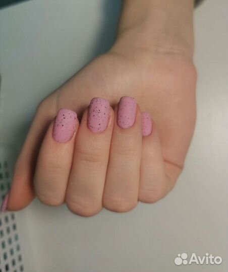 Маникюр и педикюр